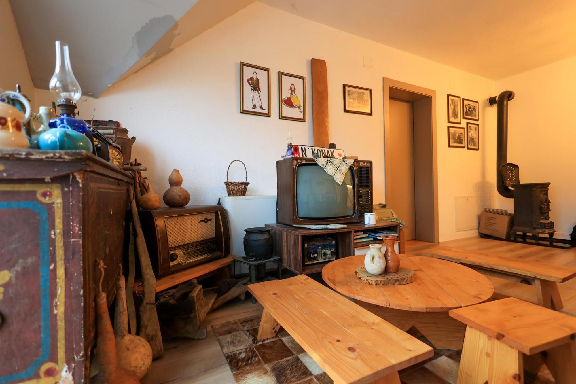 N'Konak Guesthouse Puke Extérieur photo